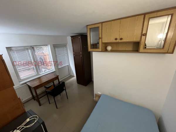 Дава под наем 1-стаен, гр. велико търново, света гора