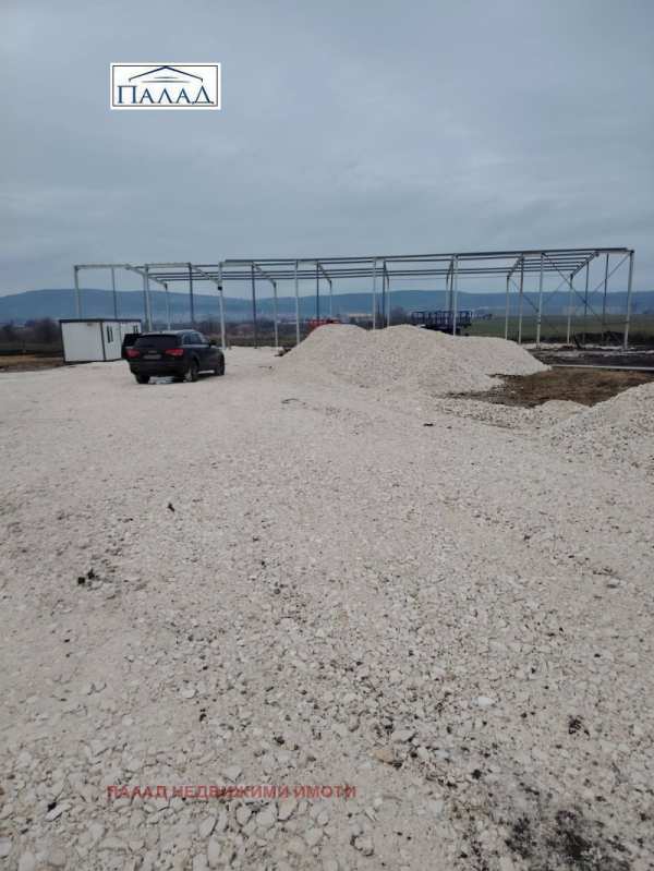 Дава под наем склад, гр. варна, промишлена зона тополи