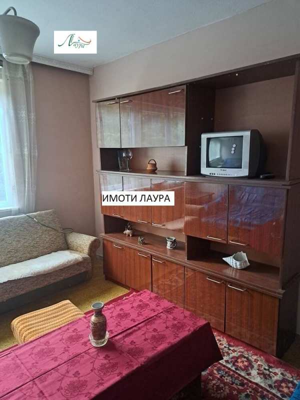 Дава под наем 2-стаен, гр. шумен, добруджански