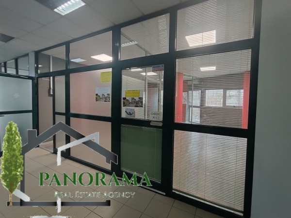 Дава под наем офис, гр. шумен, център