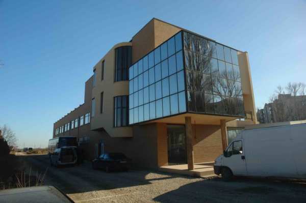 Дава под наем пром. помещение, гр. пловдив, индустриална зона - тракия