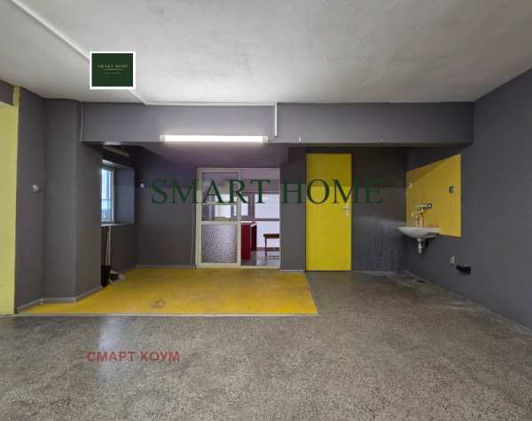 Дава под наем  пром. помещение град Велико Търново, Колю Фичето
      80 кв.м