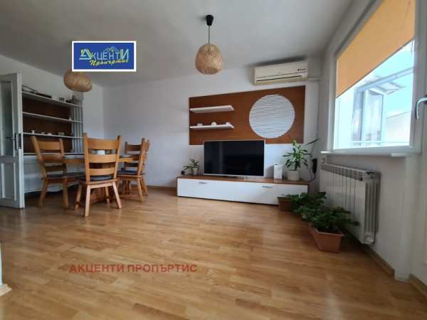 Дава под наем  2-стаен град Велико Търново, Център
      72 кв.м