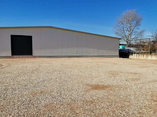 Дава под наем склад, гр. благоевград, бялата висота