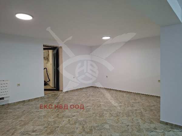 Дава под наем офис, гр. пловдив, център