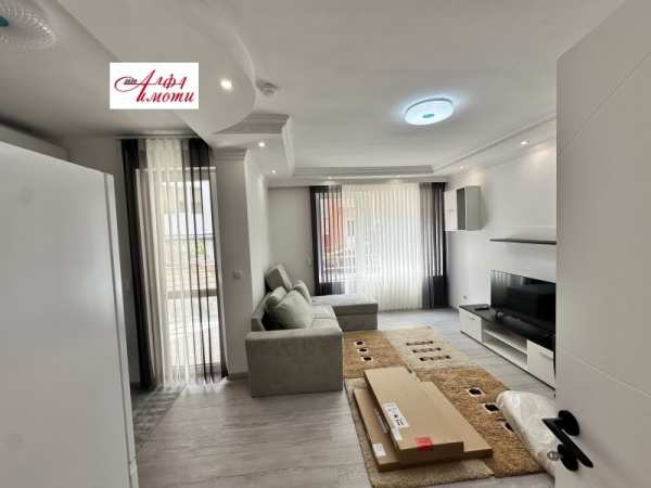 Дава под наем 2-стаен, гр. шумен, център