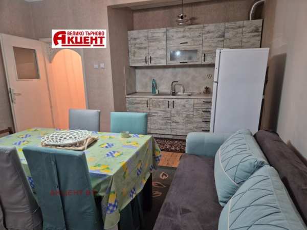 Дава под наем 3-стаен, гр. велико търново, център