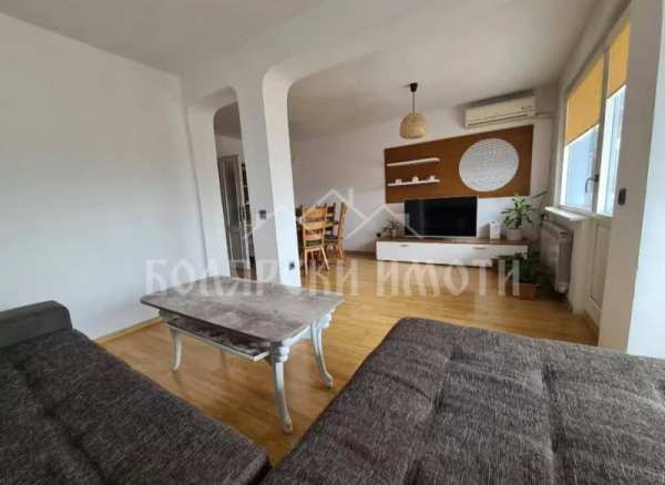 Дава под наем 2-стаен, гр. велико търново, център