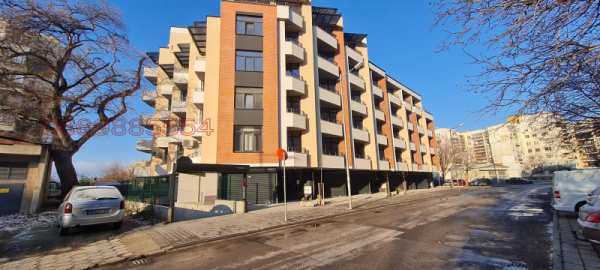 Дава под наем гараж, паркомясто, гр. пловдив, тракия