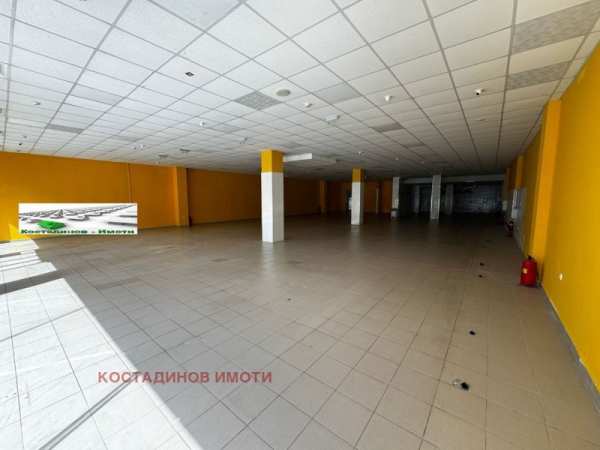 Дава под наем магазин, гр. пловдив, център