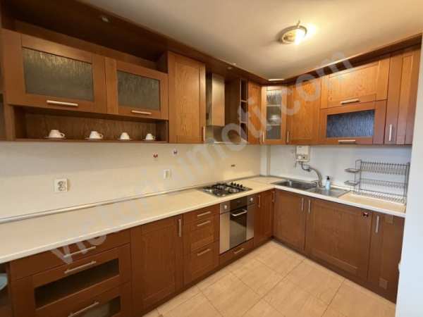 Дава под наем 2-стаен, гр. велико търново, център