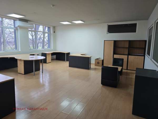 Дава под наем офис, гр. пловдив, кючук париж