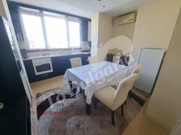 Дава под наем 3-стаен, гр. велико търново, център