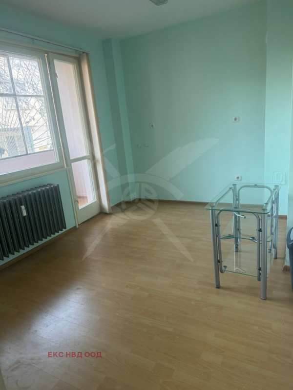 Дава под наем офис, гр. пловдив, център