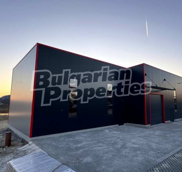 Дава под наем склад, гр. шумен, промишлена зона